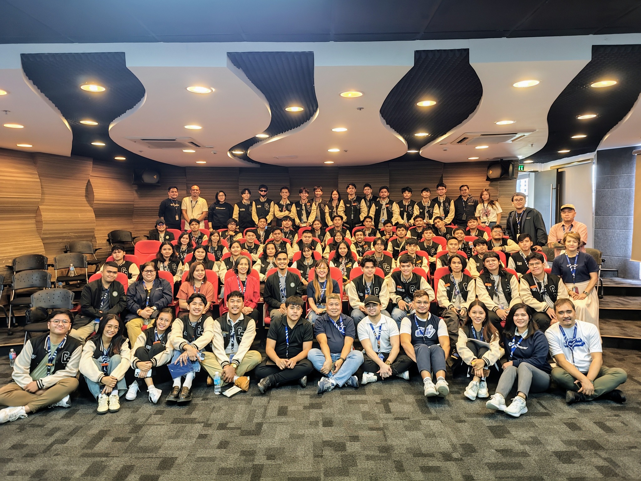Foundever Team